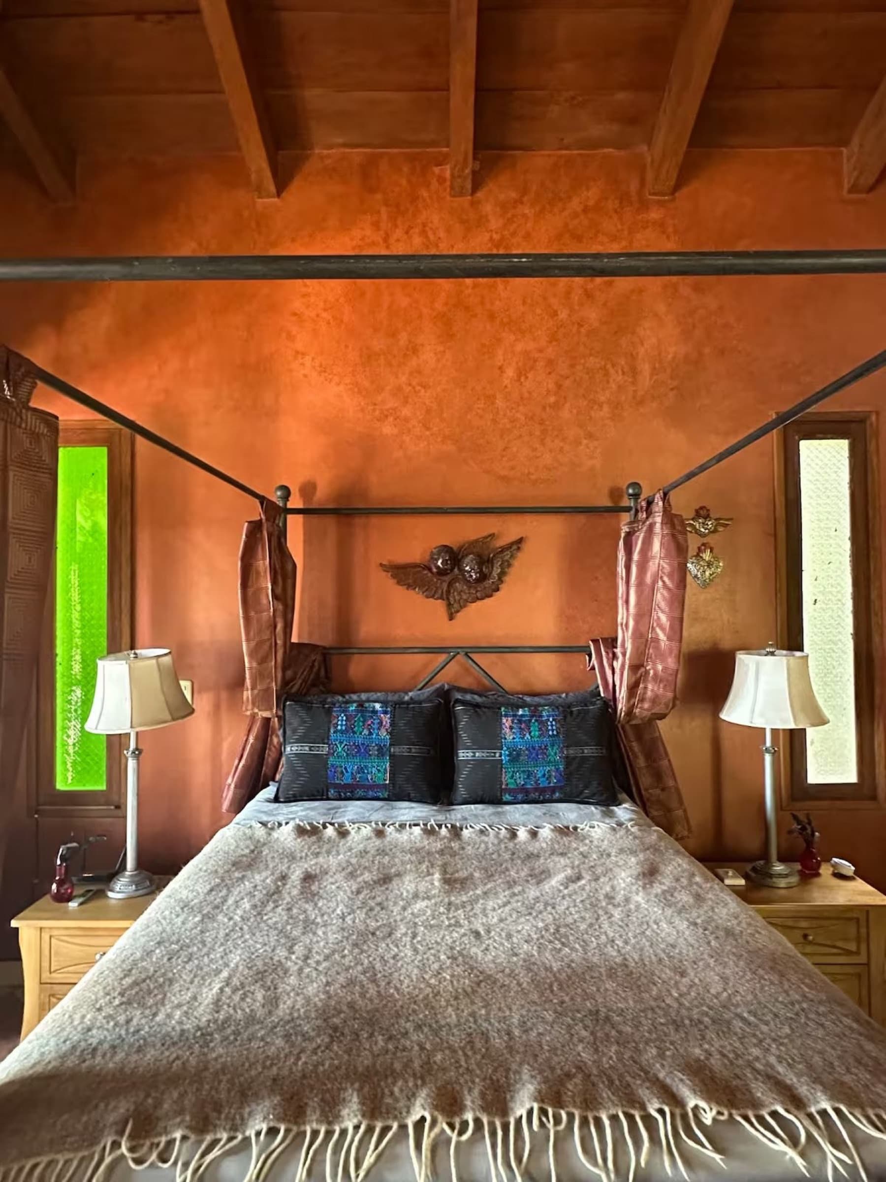 Casa Amarilla — Second Floor Apartment
